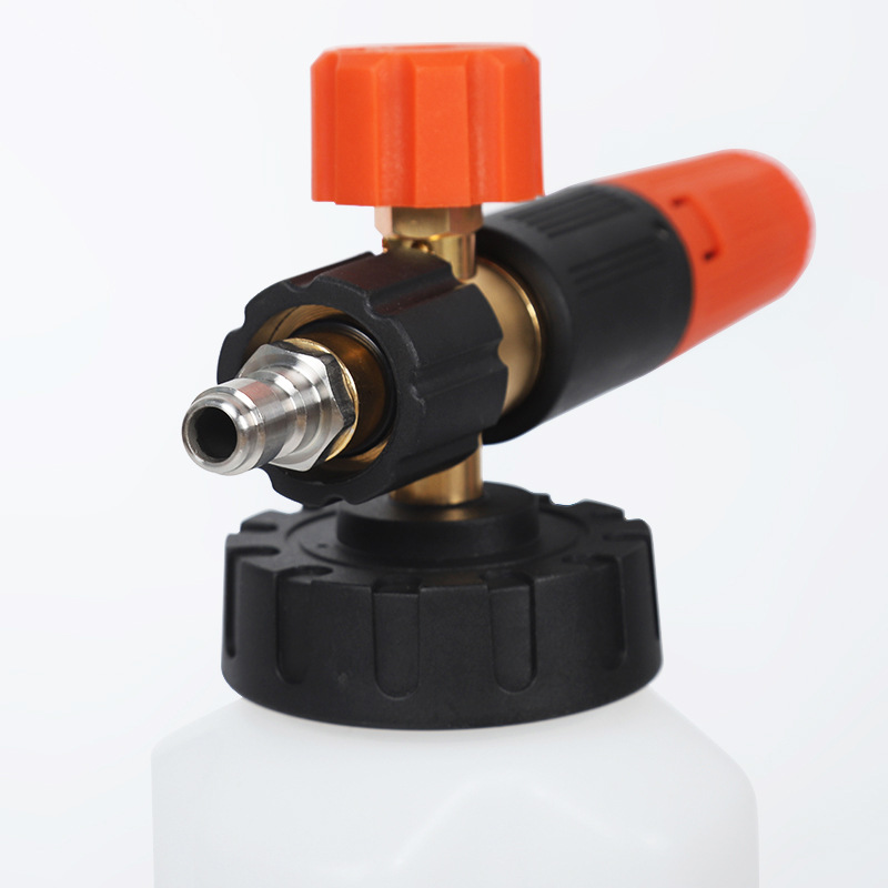 Suuri suupainepesukoneen vaahtogeneraattori