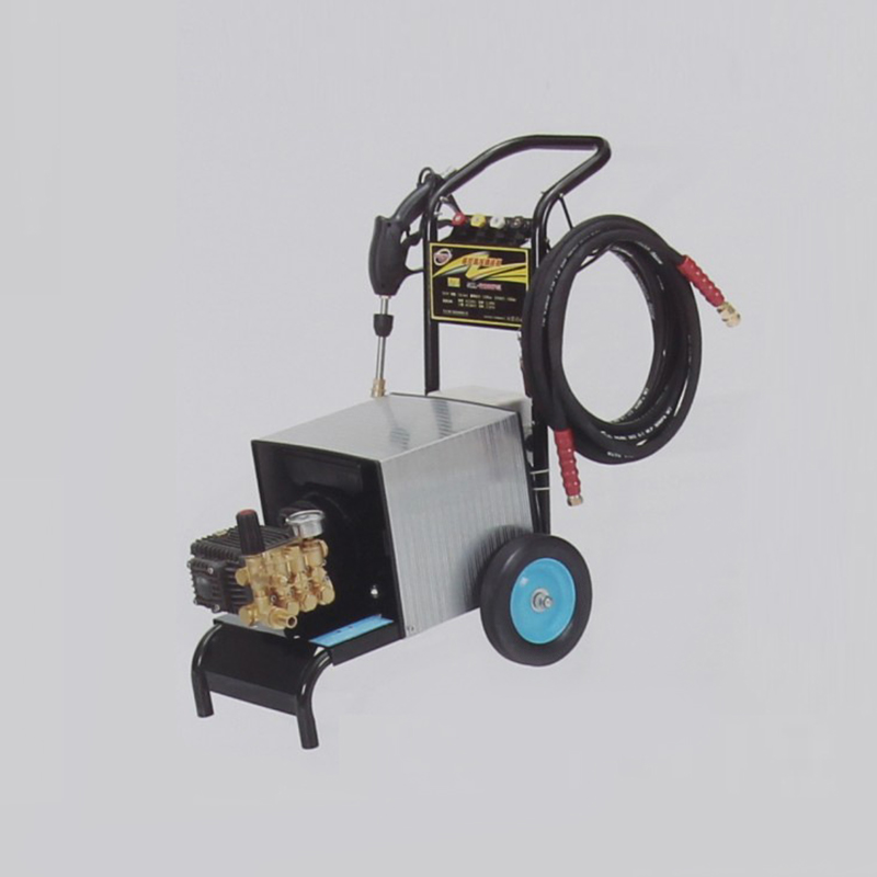 Teollisuus summittaa