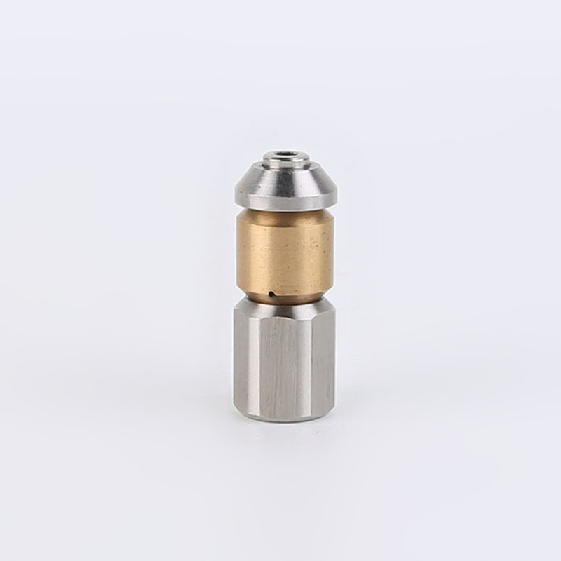 Puhdistuskone 1/8 kiertopoistosuuttimen purkaminen