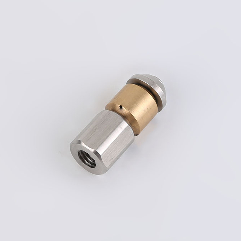 Puhdistuskone 1/8 kiertopoistosuuttimen purkaminen