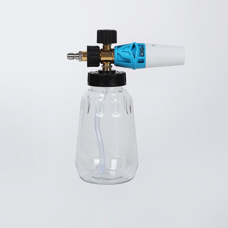 Korkeapaineinen autopesu -ase ja vaahtopannu