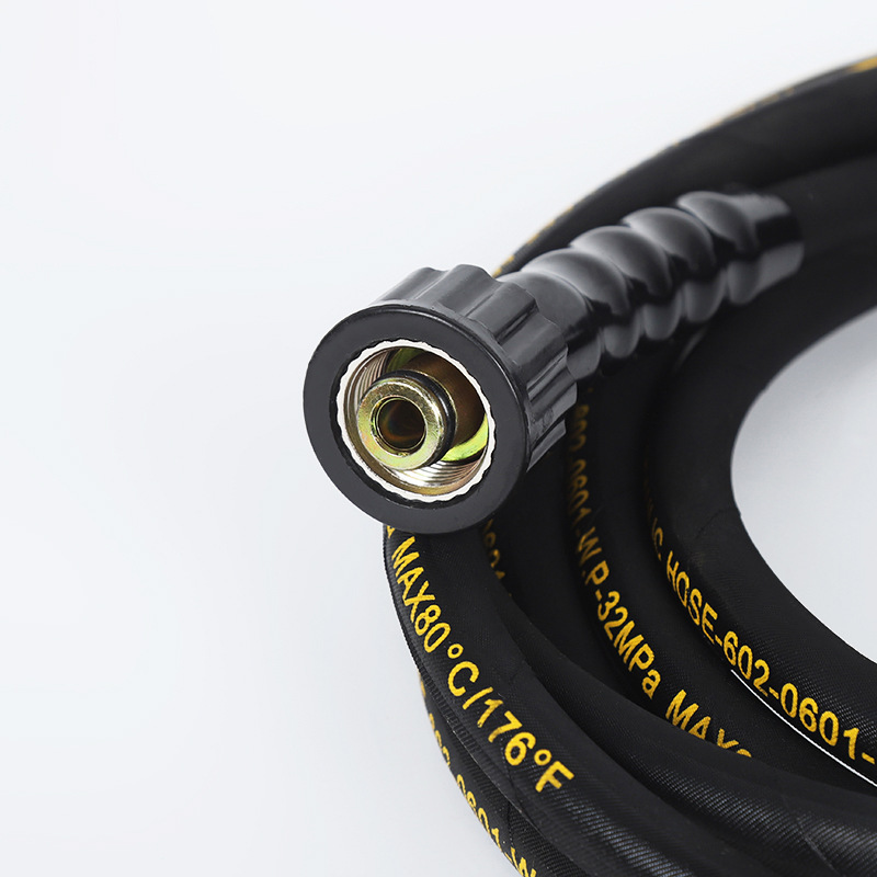 Kotitalouksien vesiletku sopii korkeapaineisiin vesipistooleihin