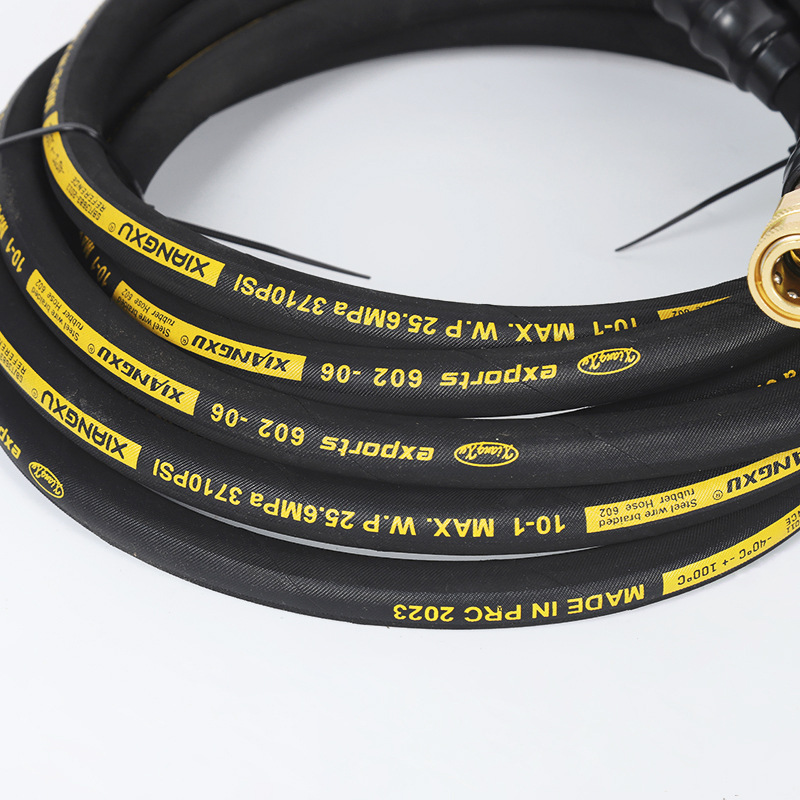 Puutarhan kastelu korkeapaine letku