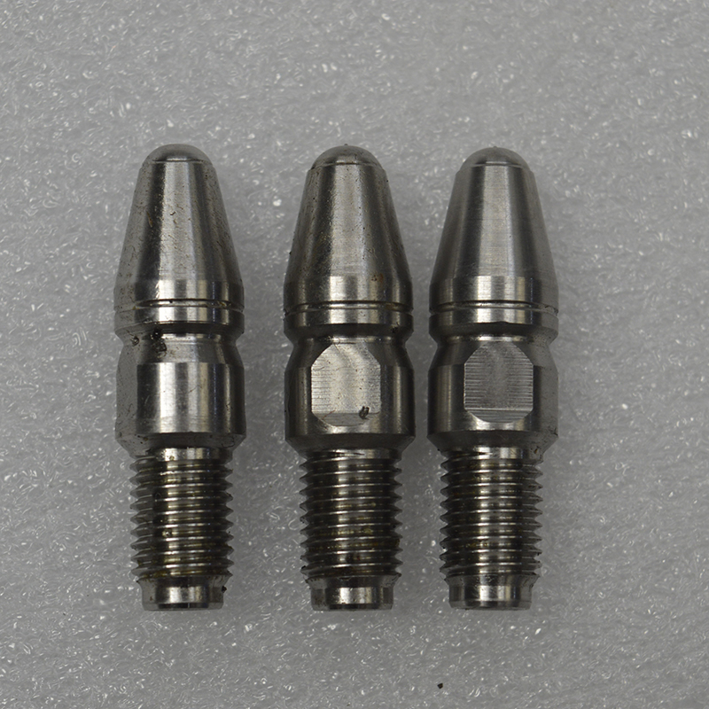 Letkun aseen pään putkilinjan puhdistussuutin